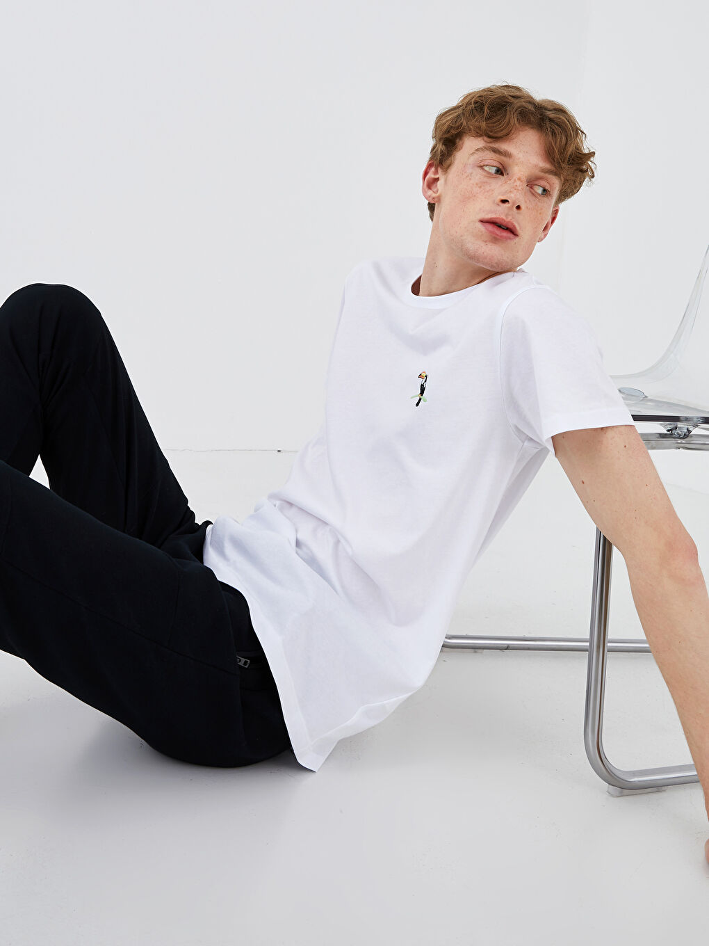 Beyaz Bisiklet Yaka Kısa Kollu Baskılı Penye Erkek Tişört-1