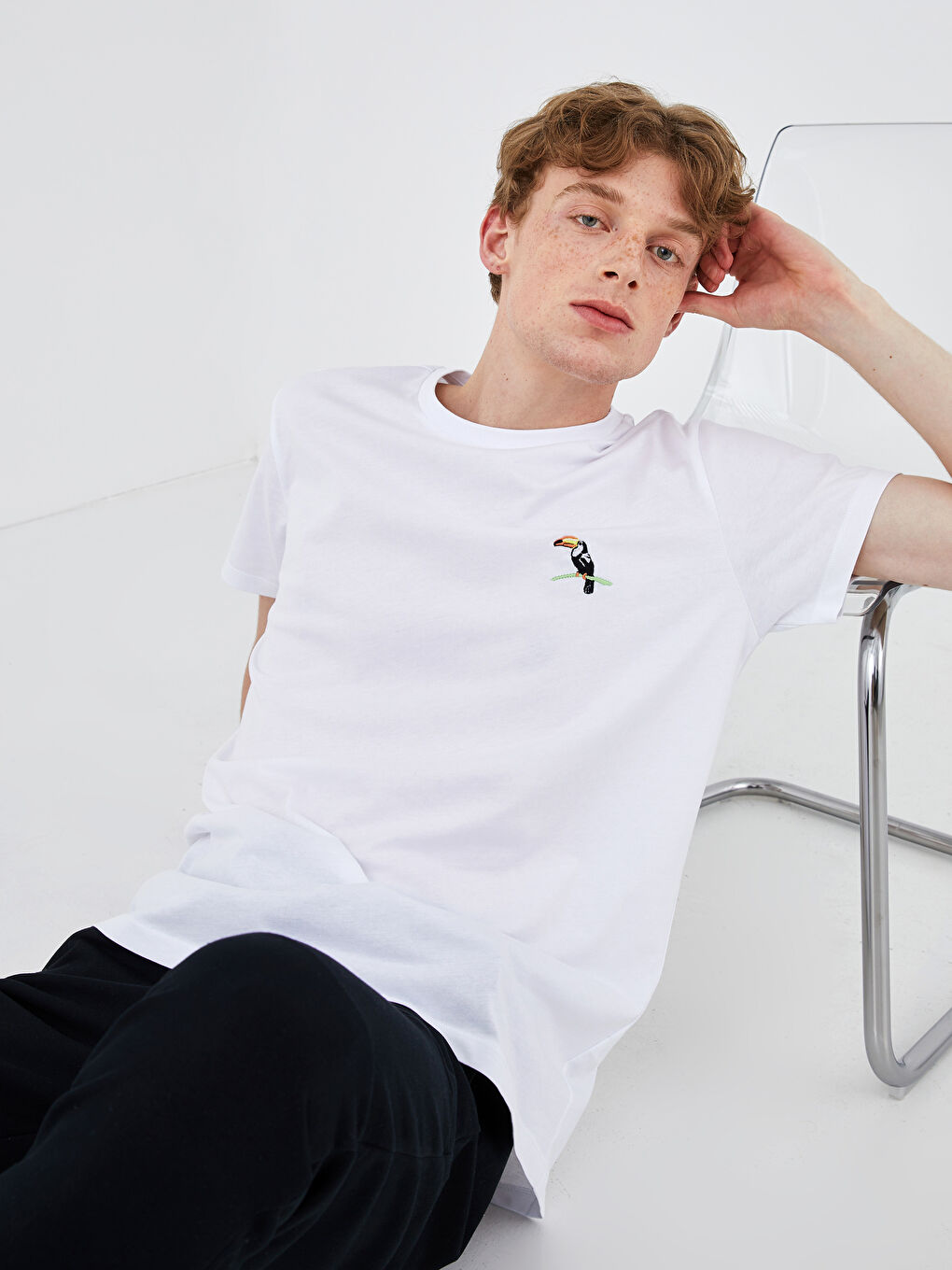 Beyaz Bisiklet Yaka Kısa Kollu Baskılı Penye Erkek Tişört