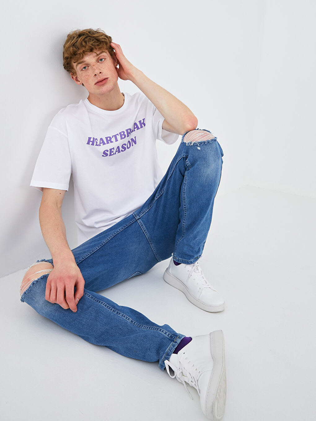 Beyaz Oversize Bisiklet Yaka Kısa Kollu Baskılı Penye Erkek Tişört-3