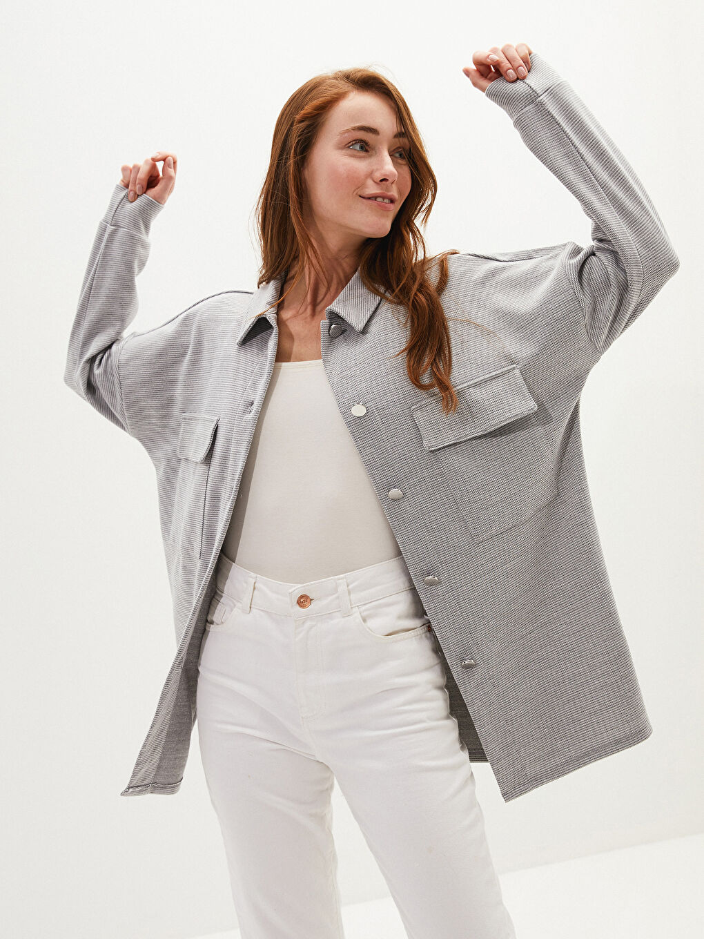 Gri Düğme Kapamalı Çizgili Uzun Kollu Cep Detaylı Kadın Gömlek Ceket-1