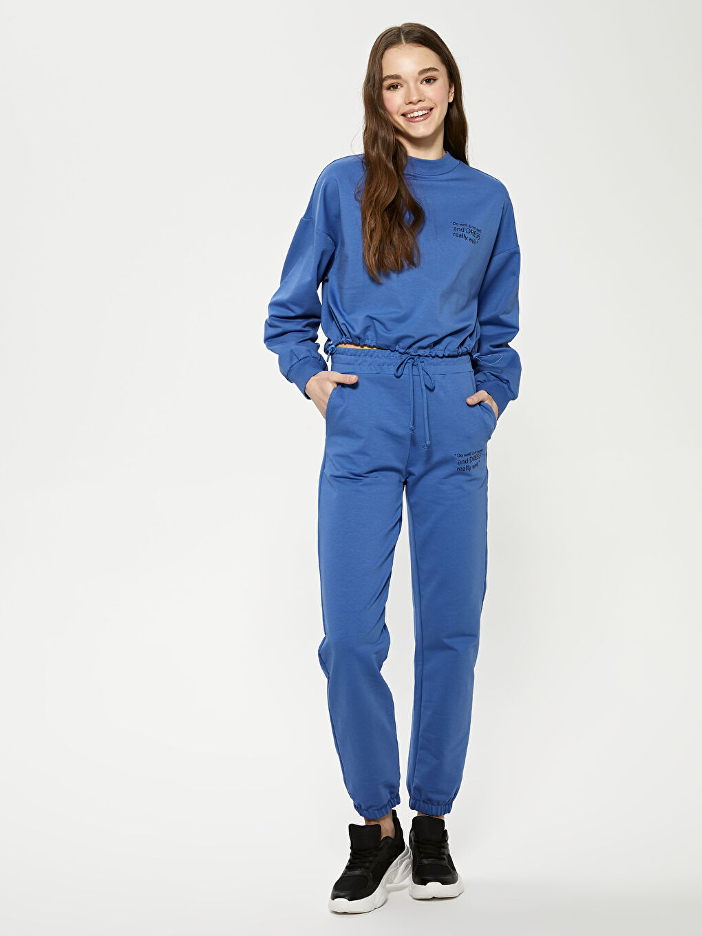 سویتشێرت قۆڵ درێژ چاپکراوی یه‌خه‌ خڕ بۆ ژنان-8