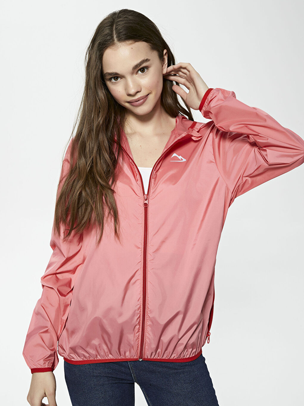 Pembe Kapüşonlu Reflektör Detaylı Çanta Olabilen Uzun Kollu Outdoor Kadın Yağmurluk-4