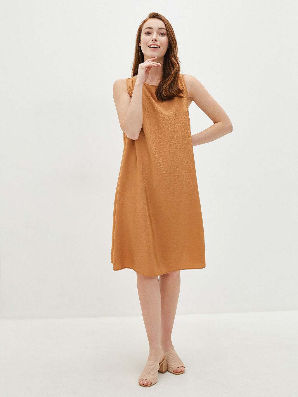 Kahverengi Kadın Bisiklet Yaka Düz Kolsuz Elbise