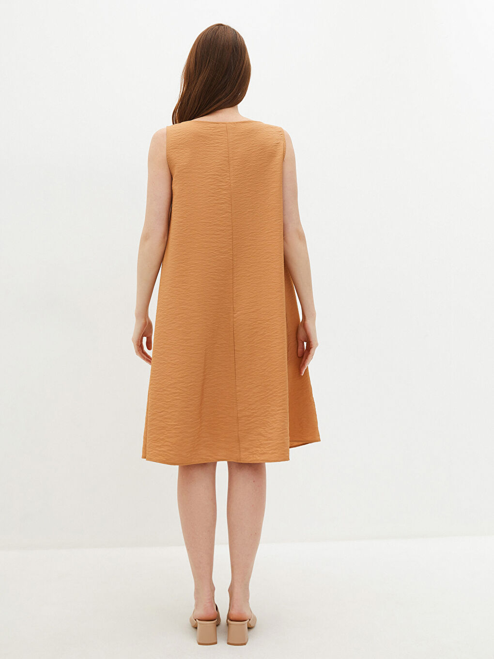 Kahverengi Kadın Bisiklet Yaka Düz Kolsuz Elbise-3