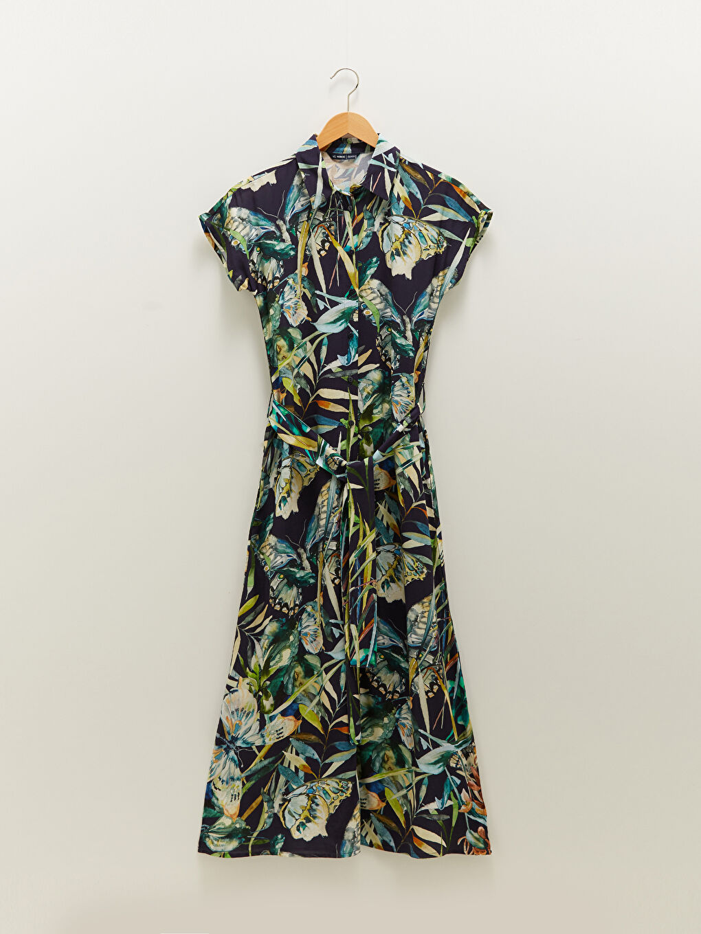 Lacivert Gömlek Yaka Desenli Kısa Kollu Beli Kuşaklı Viskon Kadın Elbise-4