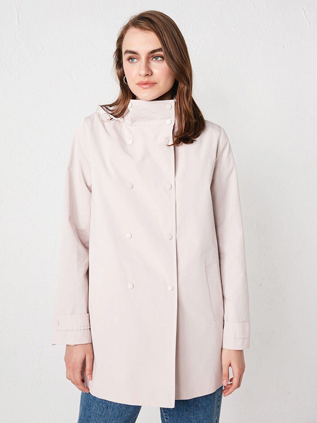 Bej Kapüşonlu Düz Uzun Kollu İnce Kadın Mont-2