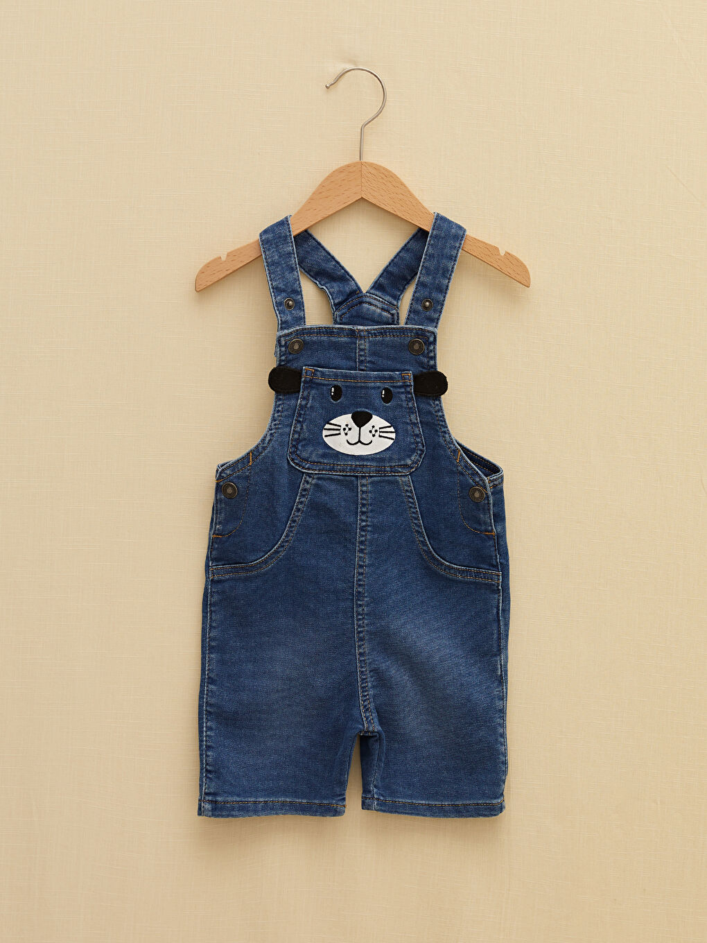 Gemusterte Baby Jungen Jeans Latzhose