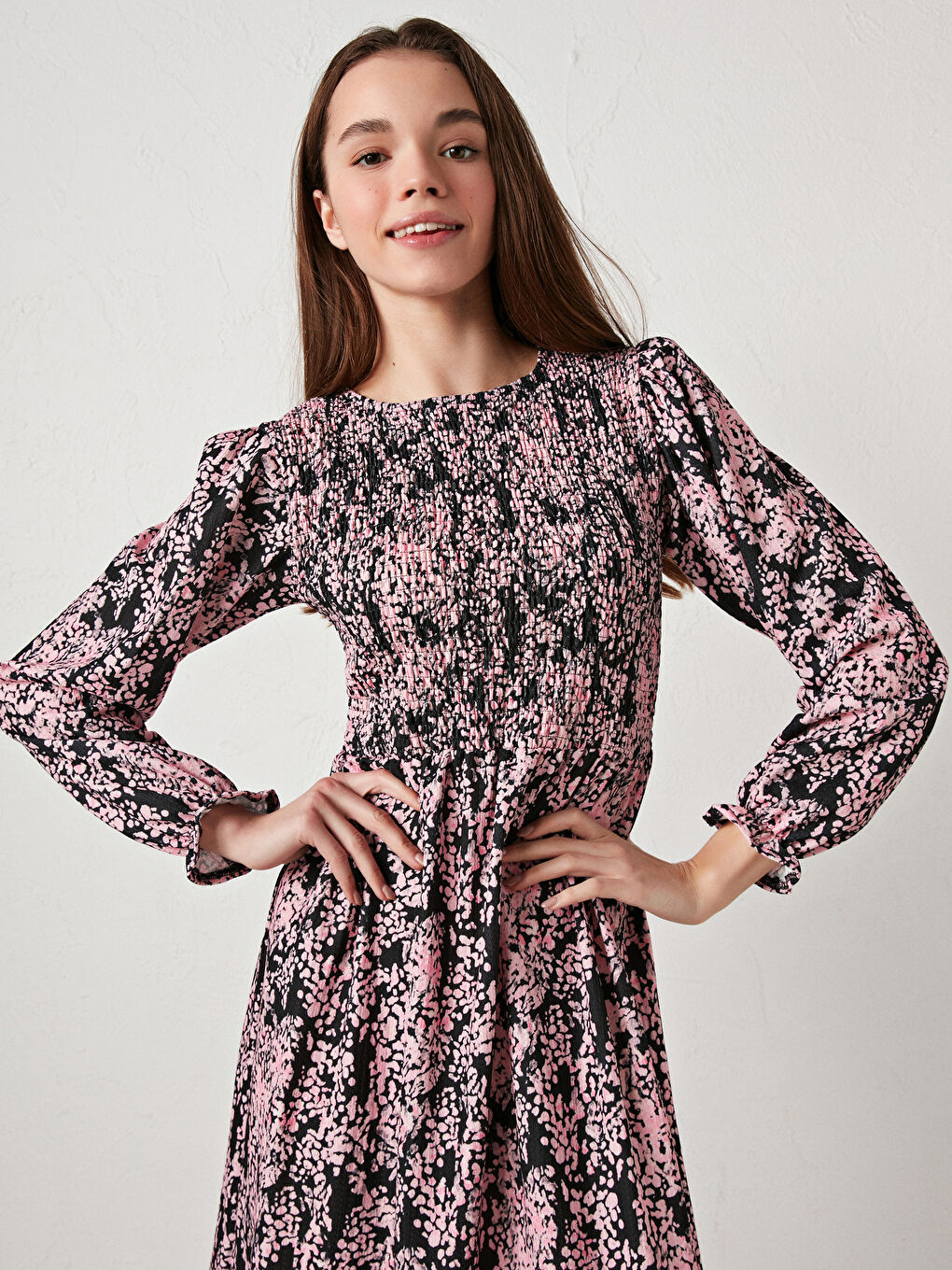 Siyah Bisiklet Yaka Desenli Uzun Kollu Kadın Elbise-5