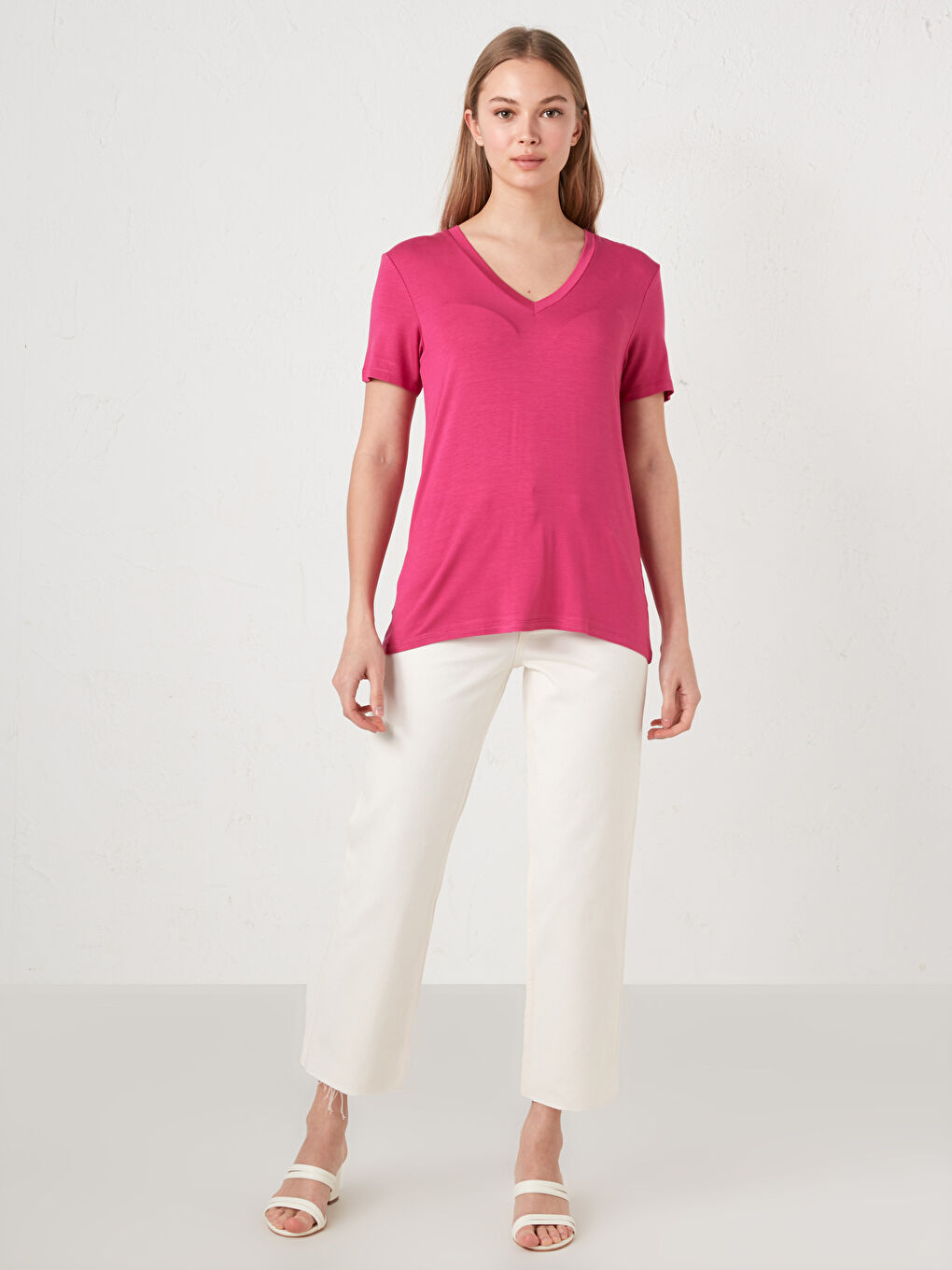 Fuşya V Yaka Düz Kısa Kollu Kadın Tişört-4