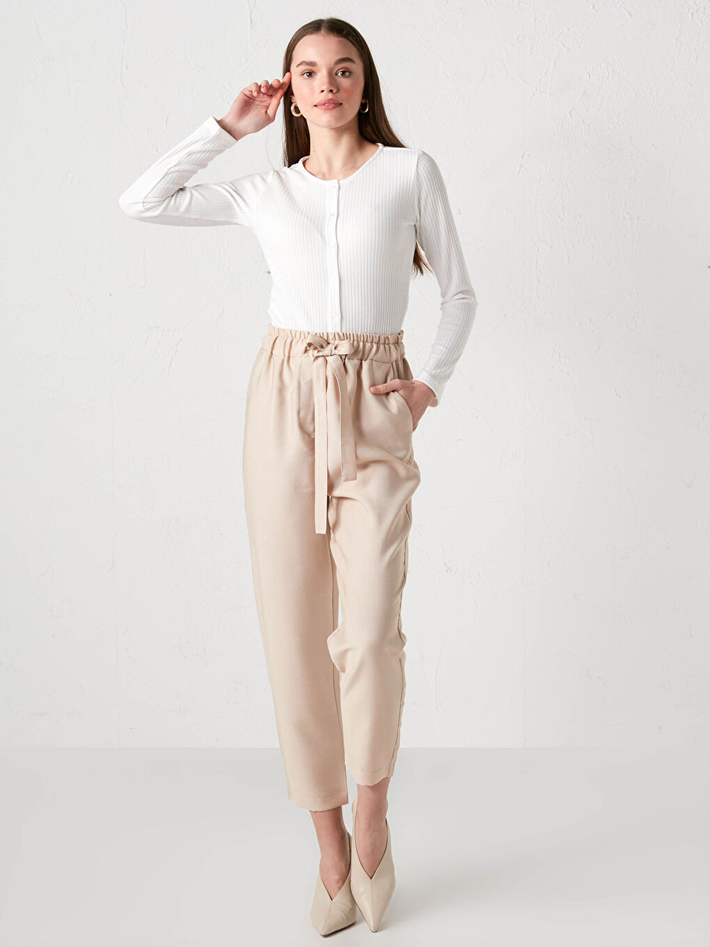 Beyaz Bisiklet Yaka Düz Düğme Detaylı Uzun Kollu Kadın Hırka-3