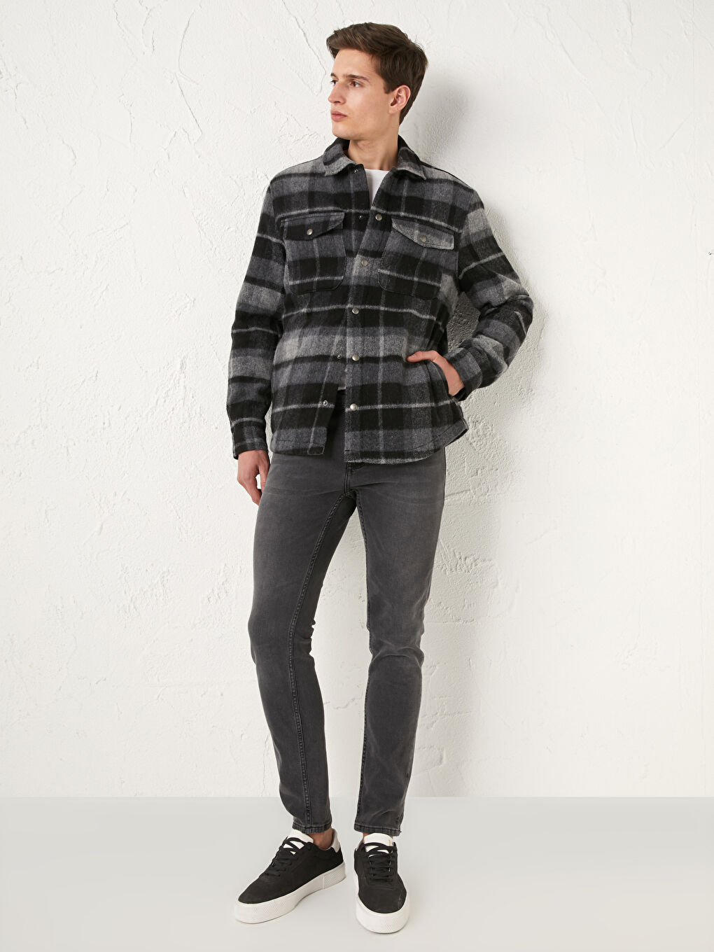 Siyah Regular Fit Uzun Kollu Ekose Kaşe Erkek Gömlek Ceket-3