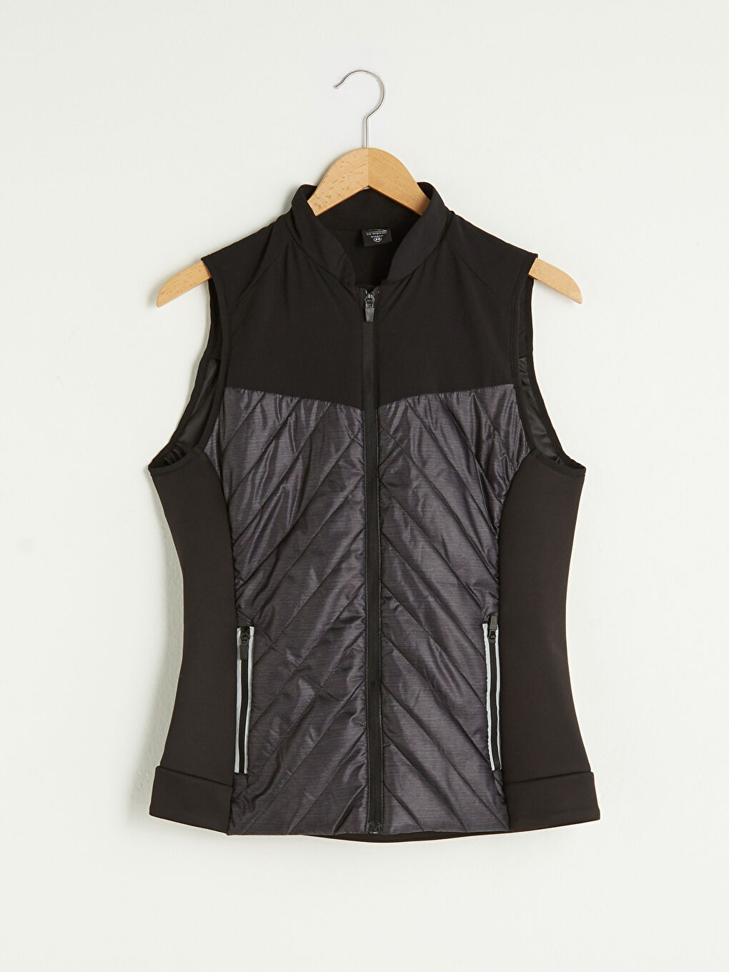 Gri Hakim Yaka Reflektör Baskılı Cep Detaylı Outdoor Kadın Yelek-8