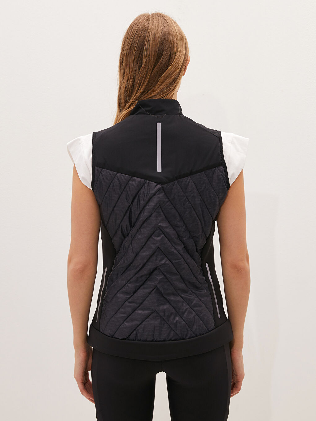 Gri Hakim Yaka Reflektör Baskılı Cep Detaylı Outdoor Kadın Yelek-6