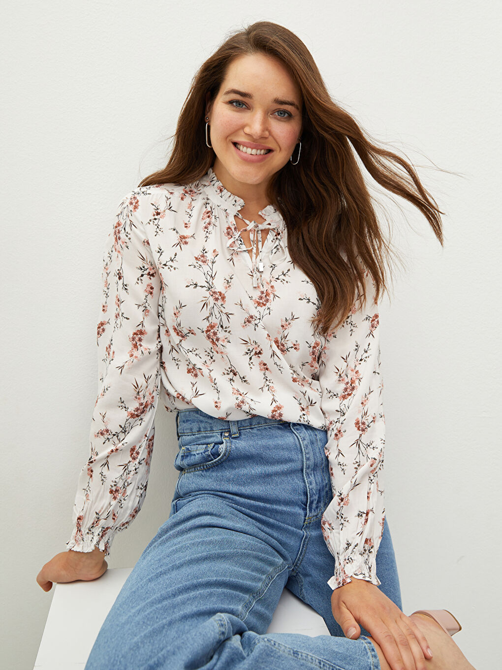 Ruffled Tie Collar Floral Long Sleeve Viscose Women's Blouse