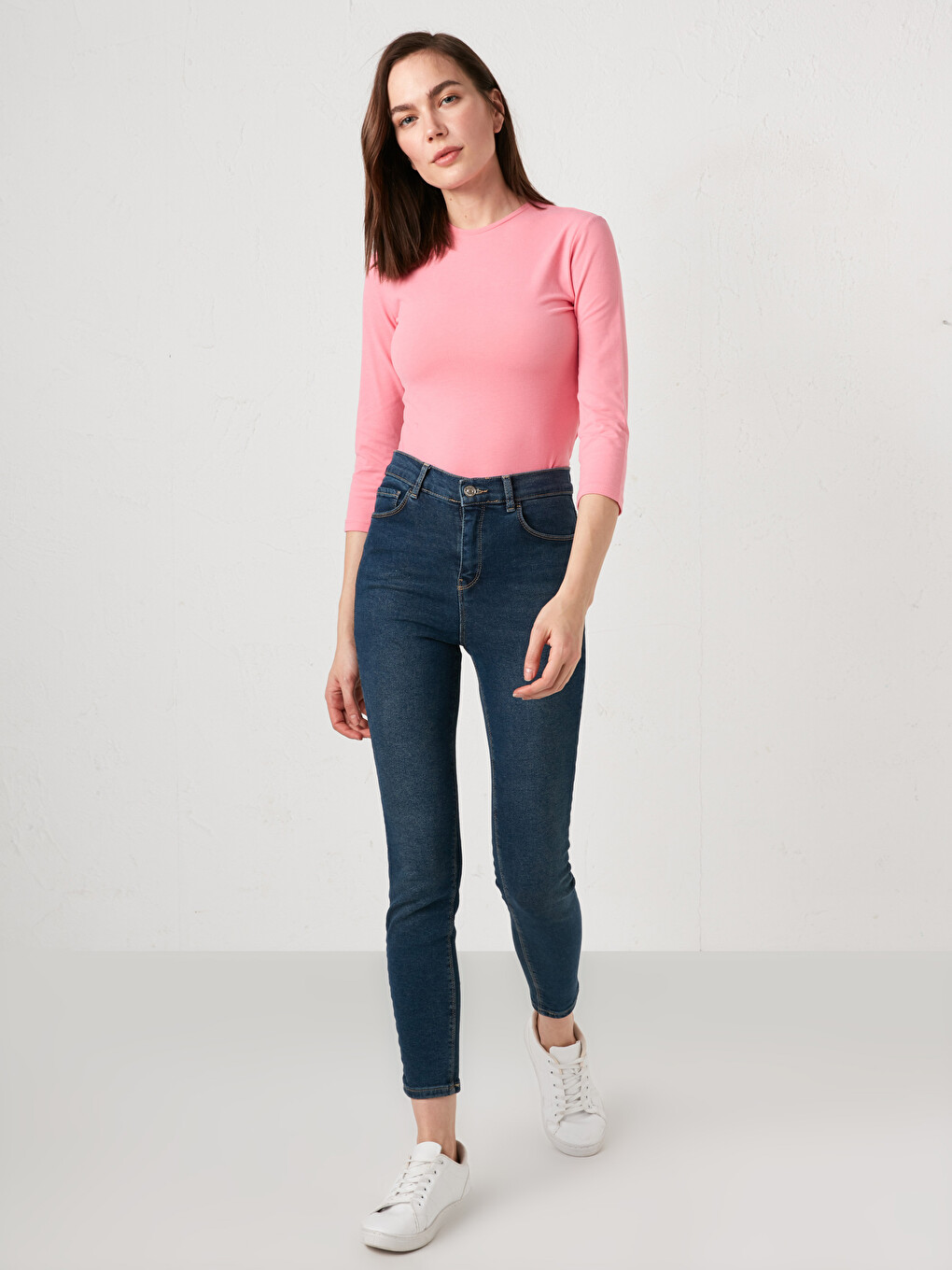 Women's Crew Neck Plain T-shirt-2