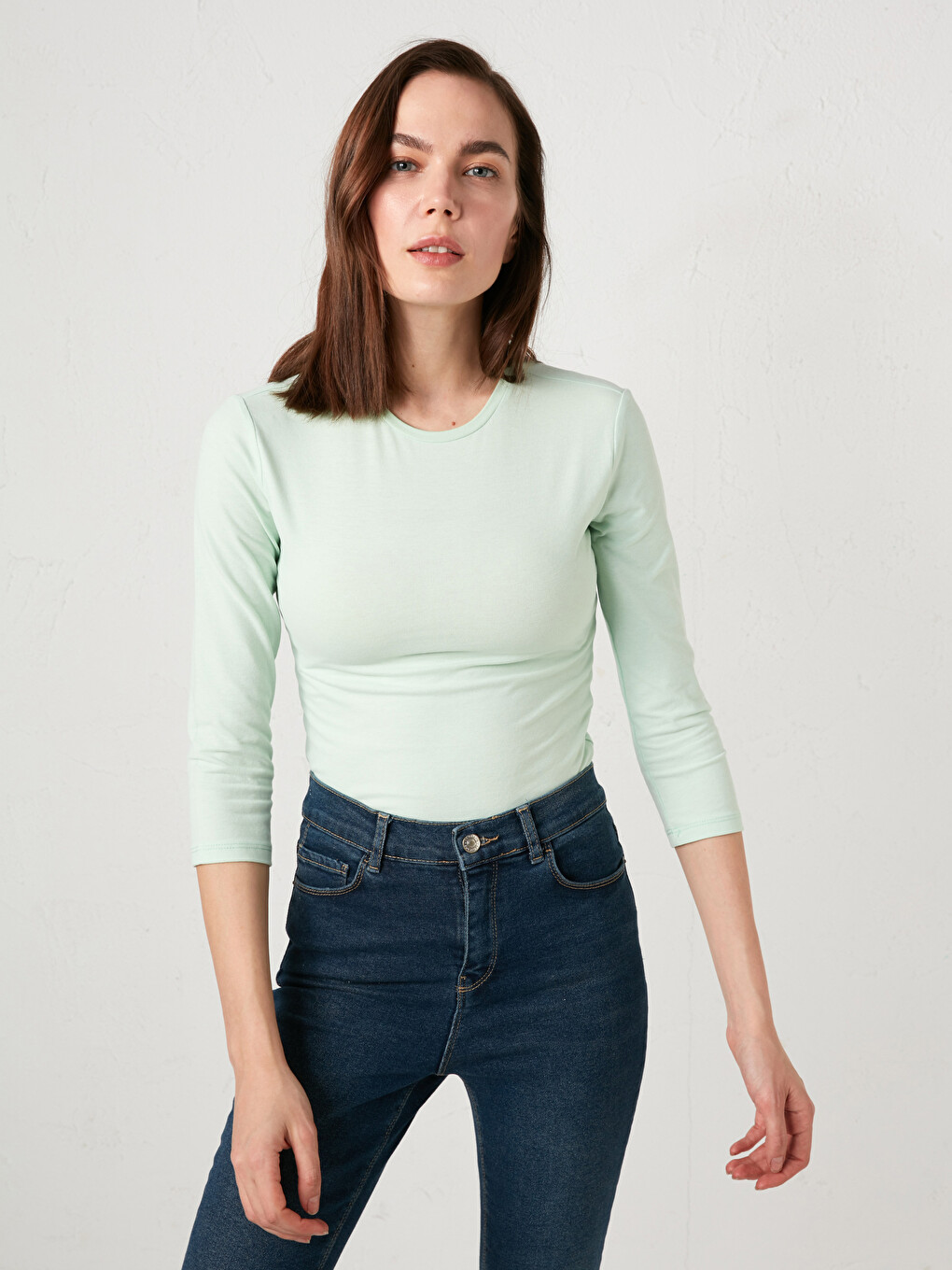 Women's Crew Neck Plain T-shirt