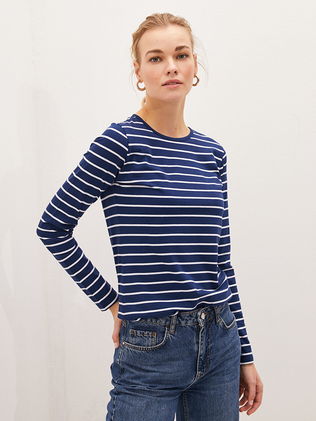 Lacivert Bisiklet Yaka Çizgili Uzun Kollu Pamuklu Kadın Tişört
