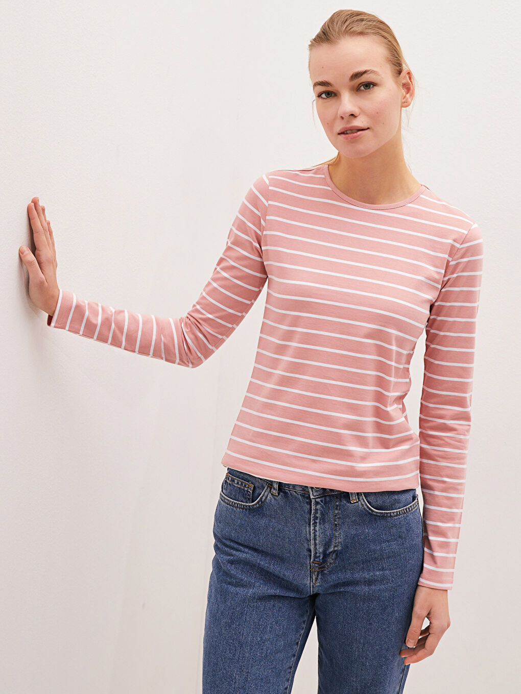 Pembe Bisiklet Yaka Çizgili Uzun Kollu Pamuklu Kadın Tişört-1