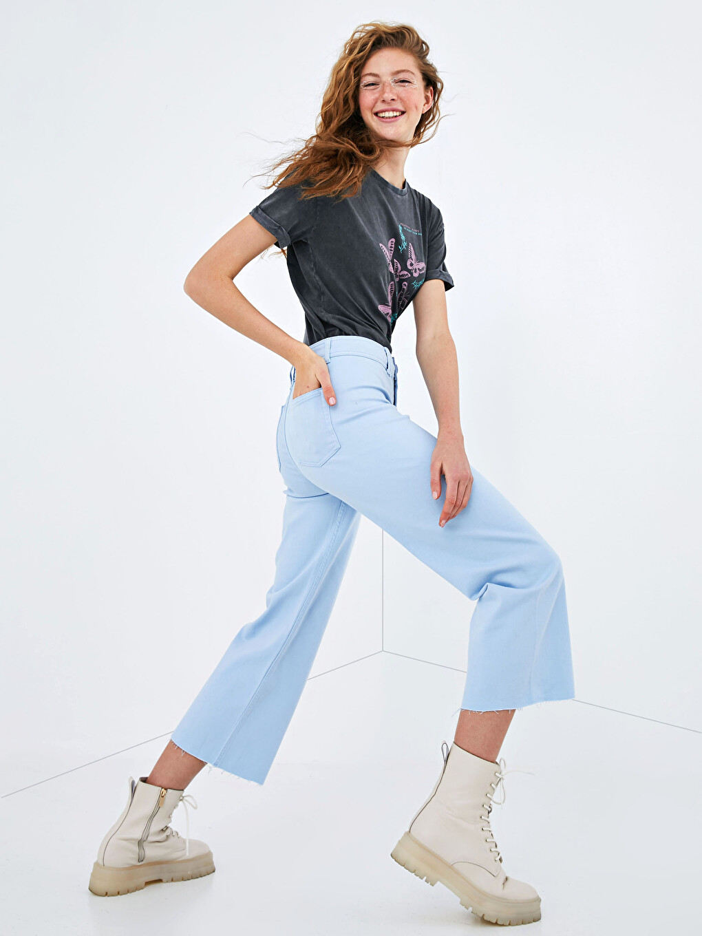 Wide Leg Women's Jeans-1