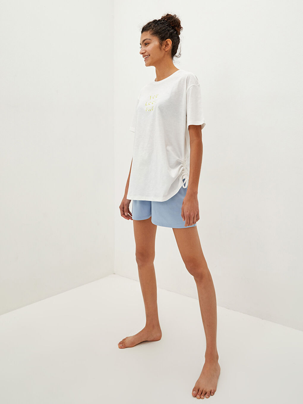 Ekru Bisiklet Yaka Baskılı Kısa Kollu Pamuklu Kadın Pijama Üst-2