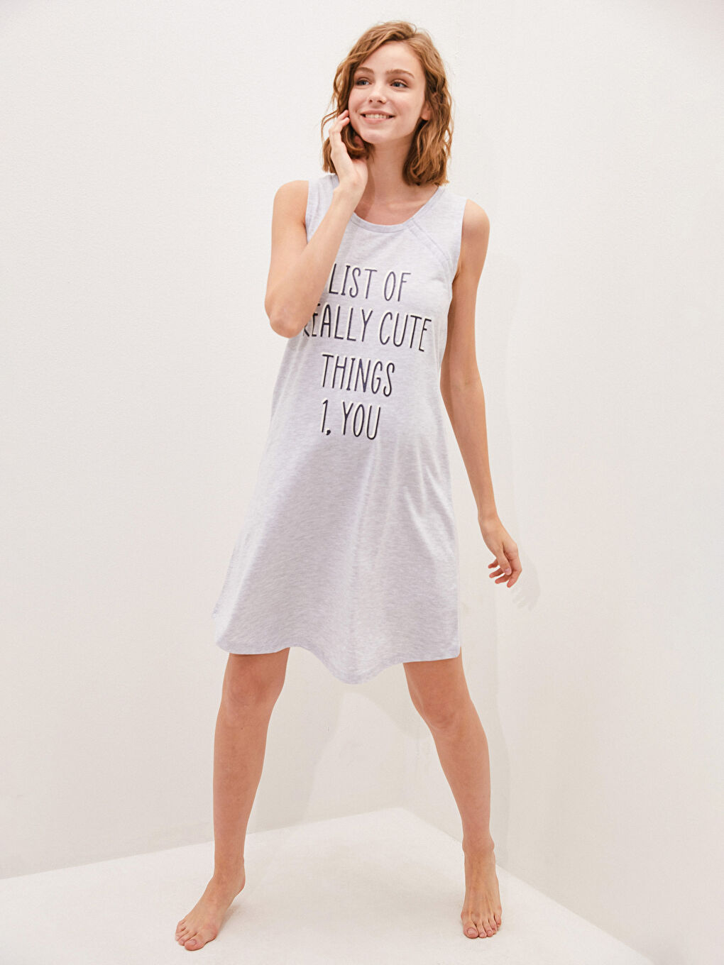 Ночная Сорочка для Беременных с Принтом, U-образным Вырезом и Бретельками для Кормления-3