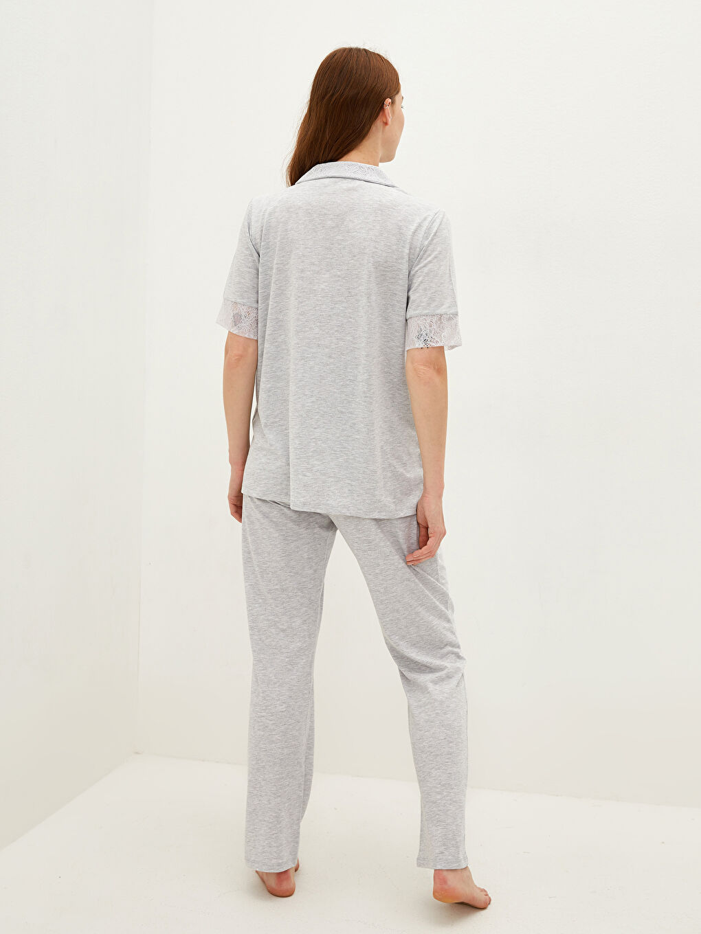 Gri Gömlek Yaka Dantel Detaylı Kısa Kollu Hamile Pijama Takımı-4