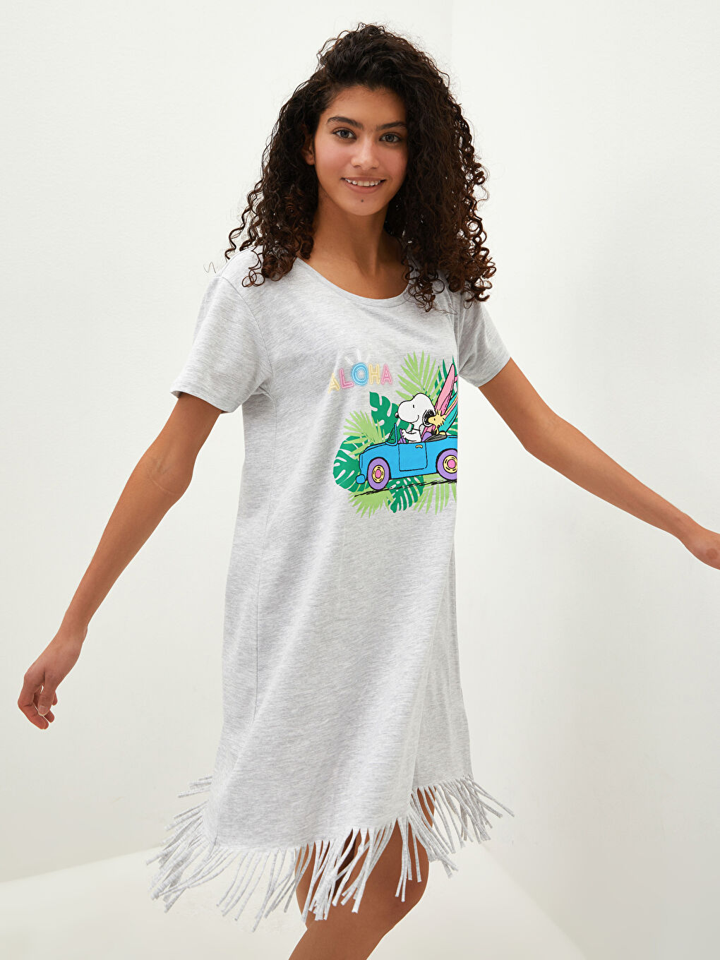Gri Bisiklet Yaka Snoopy Baskılı Kadın Gecelik