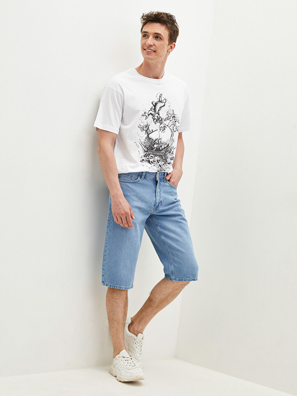 İndigo Standart Kalıp Bermuda Erkek Jean Şort