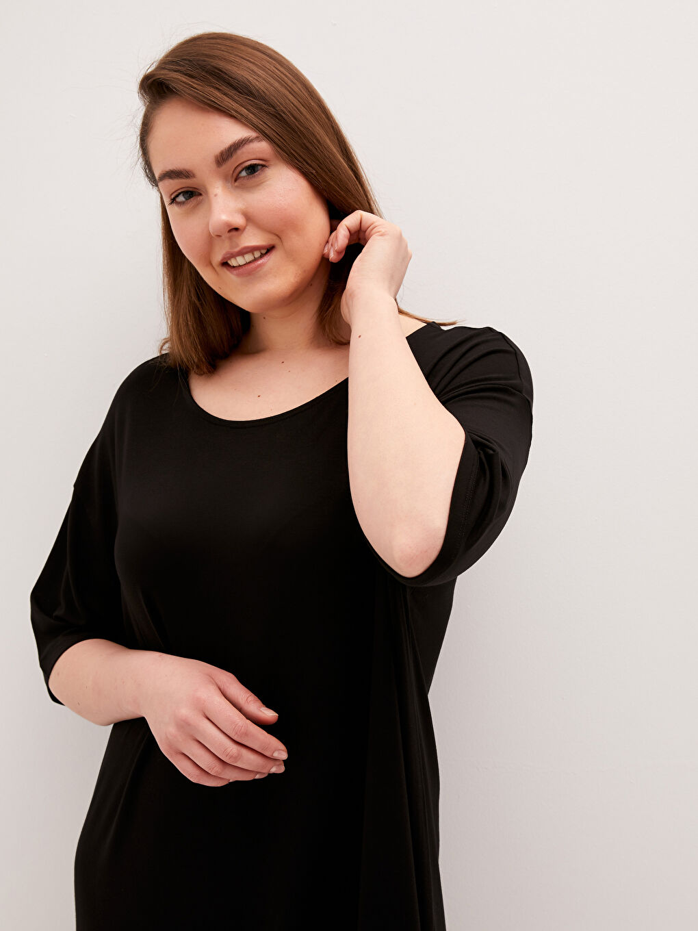 Siyah Kayık Yaka Düz Fırfır Detaylı Kısa Kollu Kadın Elbise-2