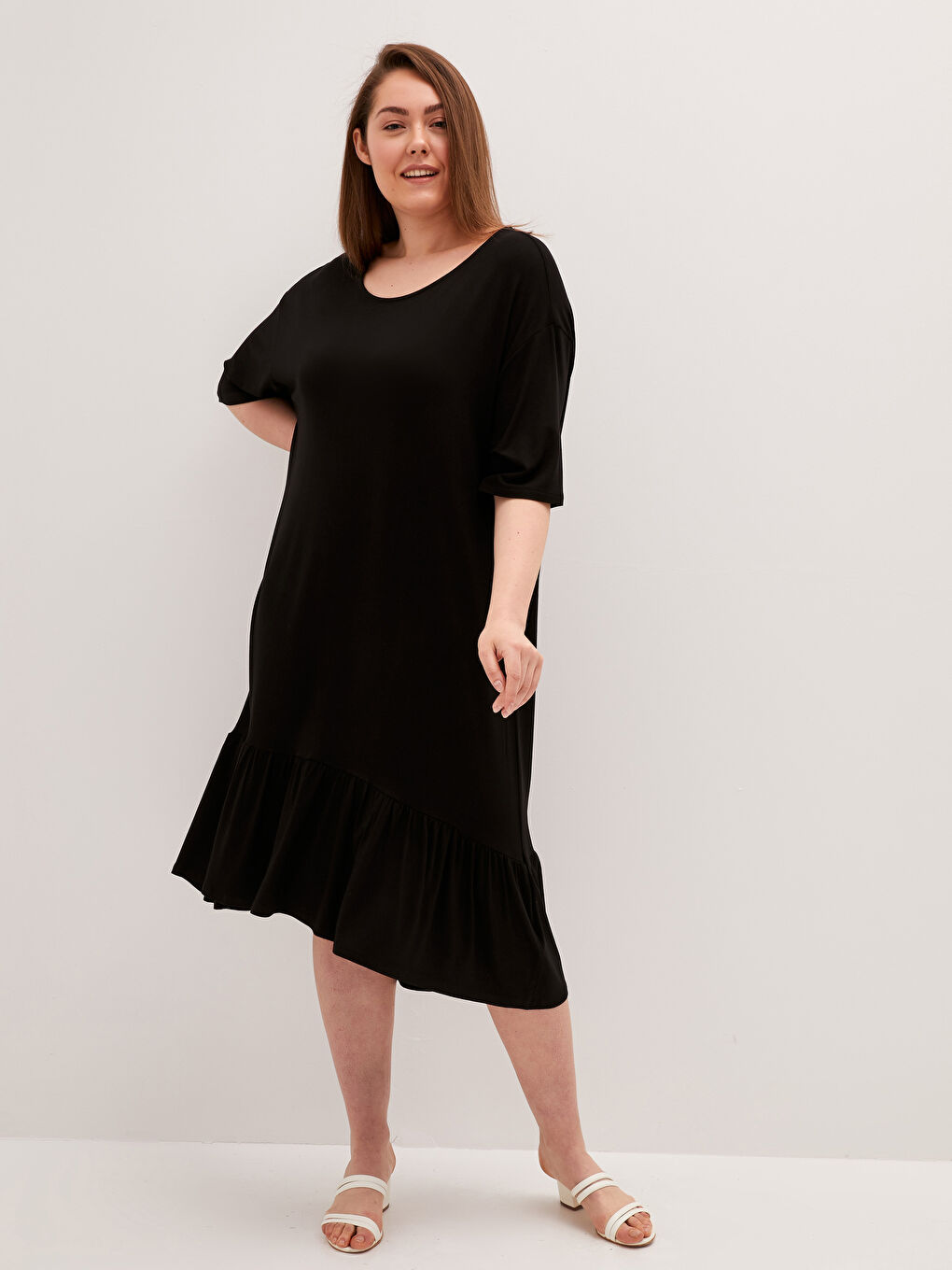 Siyah Kayık Yaka Düz Fırfır Detaylı Kısa Kollu Kadın Elbise-4