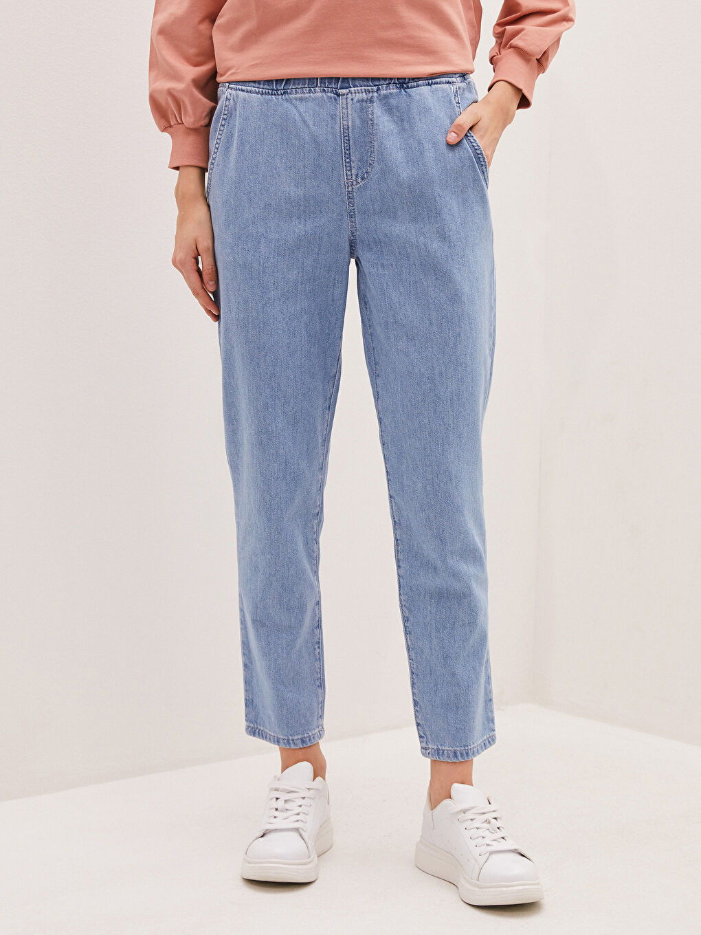 İndigo Beli Lastikli Bol Fit Cep Detaylı Harem Kadın Jean Pantolon-3