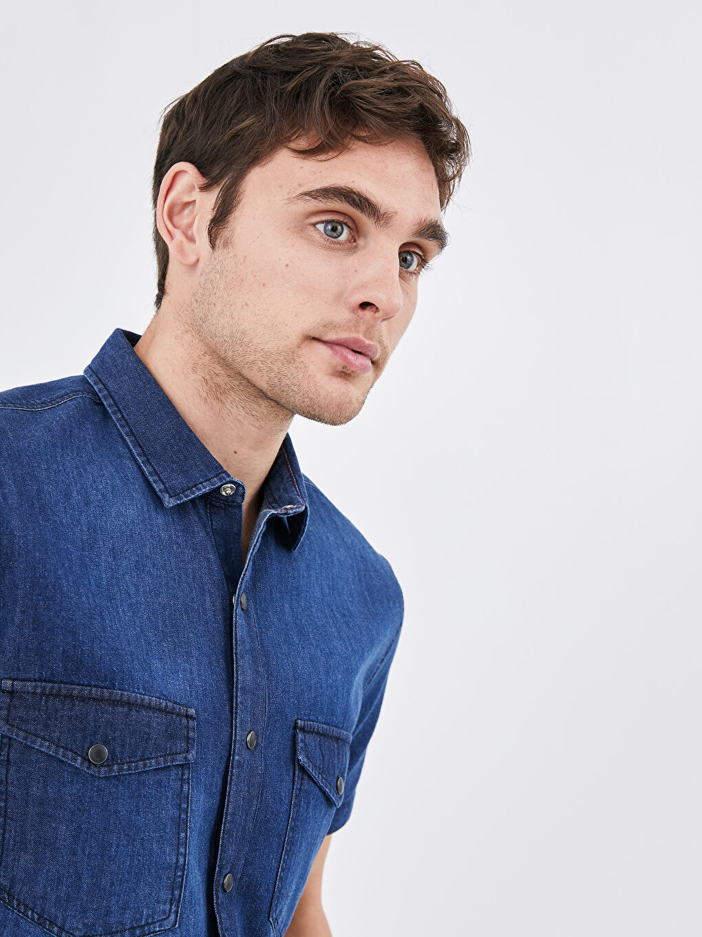 Slim Fit Short Sleeve Men Jean Shirt-2