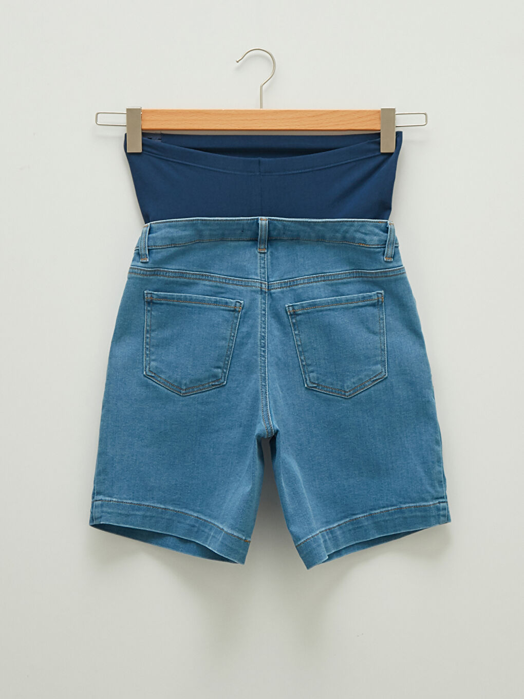 LCWAIKIKI Maternity Belly Paneled Pocket Detailed Maternity Rodeo Jean Shorts -S1GO73Z8-507