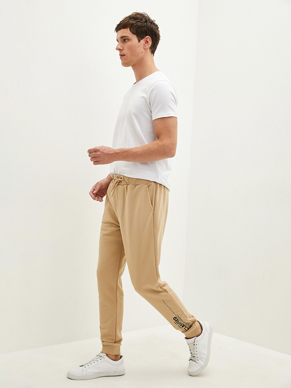 بنطلون رياضي رفيع للرجال-1