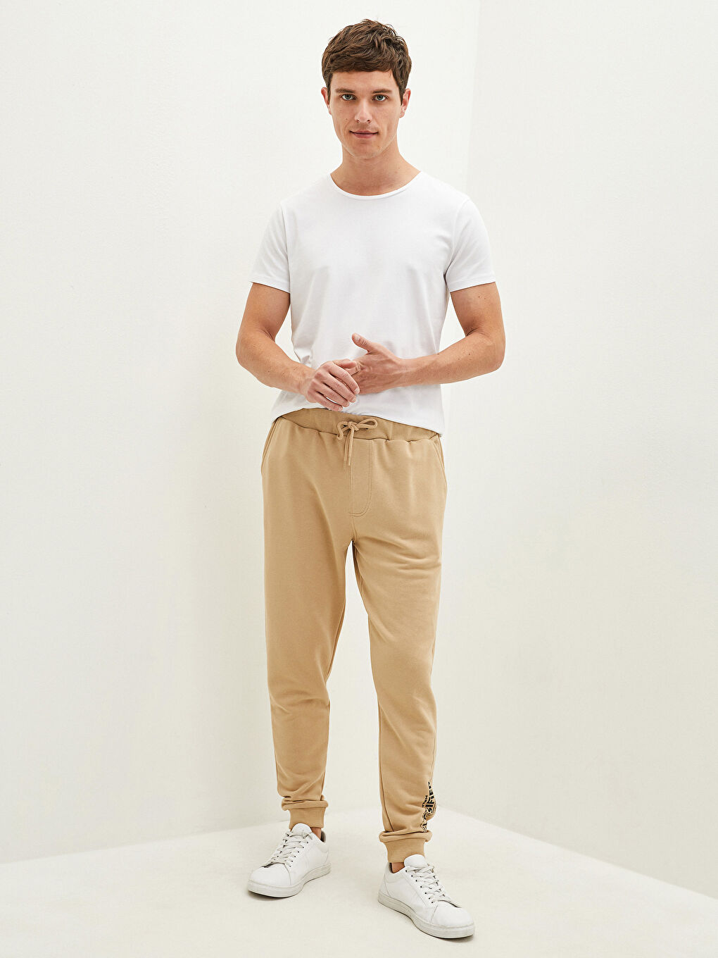 بنطلون رياضي رفيع للرجال