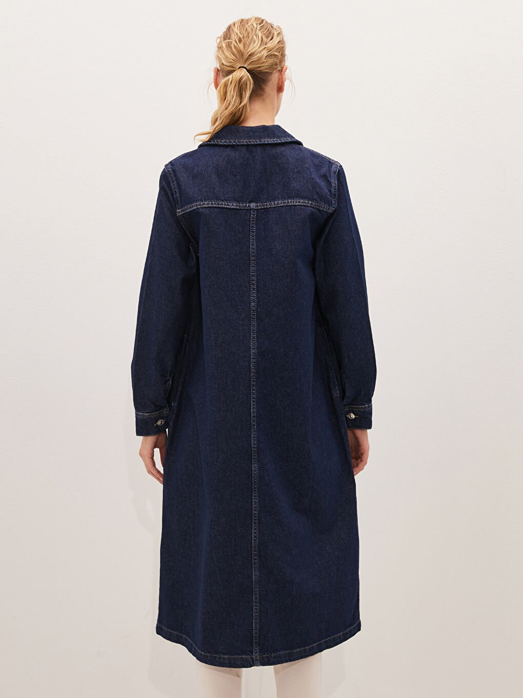 Mavi Gömlek Yaka Düz Cep Detaylı Uzun Kollu Kadın Jean Tunik-5