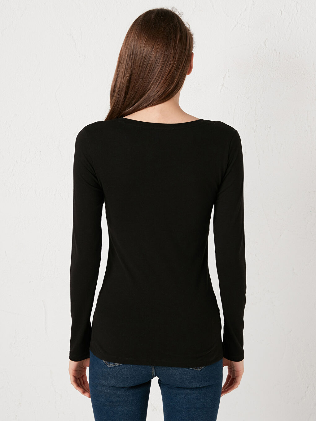 Siyah V Yaka Düz Uzun Kollu Kadın Tişört-3