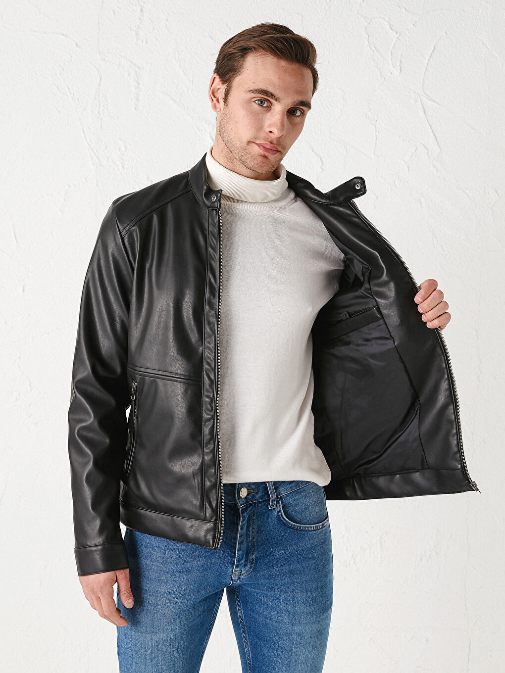 Siyah Standart Kalıp Dik Yaka Erkek Deri Görünümlü Mont-3