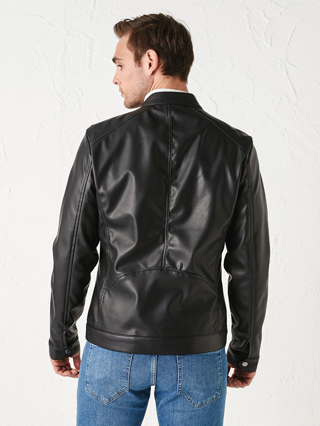 Siyah Standart Kalıp Dik Yaka Erkek Deri Görünümlü Mont-5