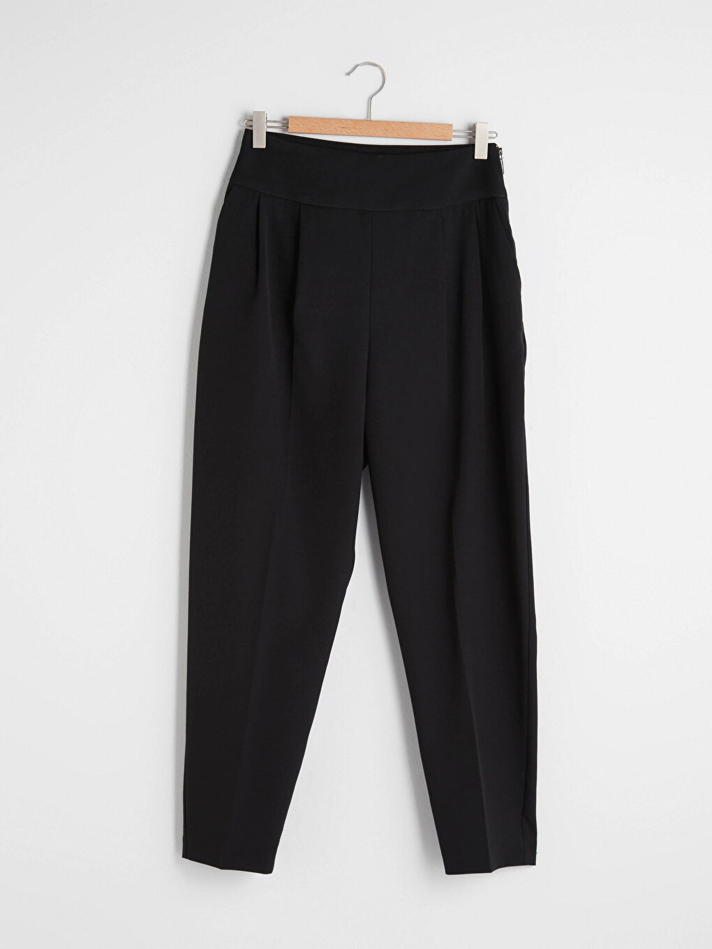 Siyah Beli Lastikli Fermuar Detaylı Kadın Pantolon-9