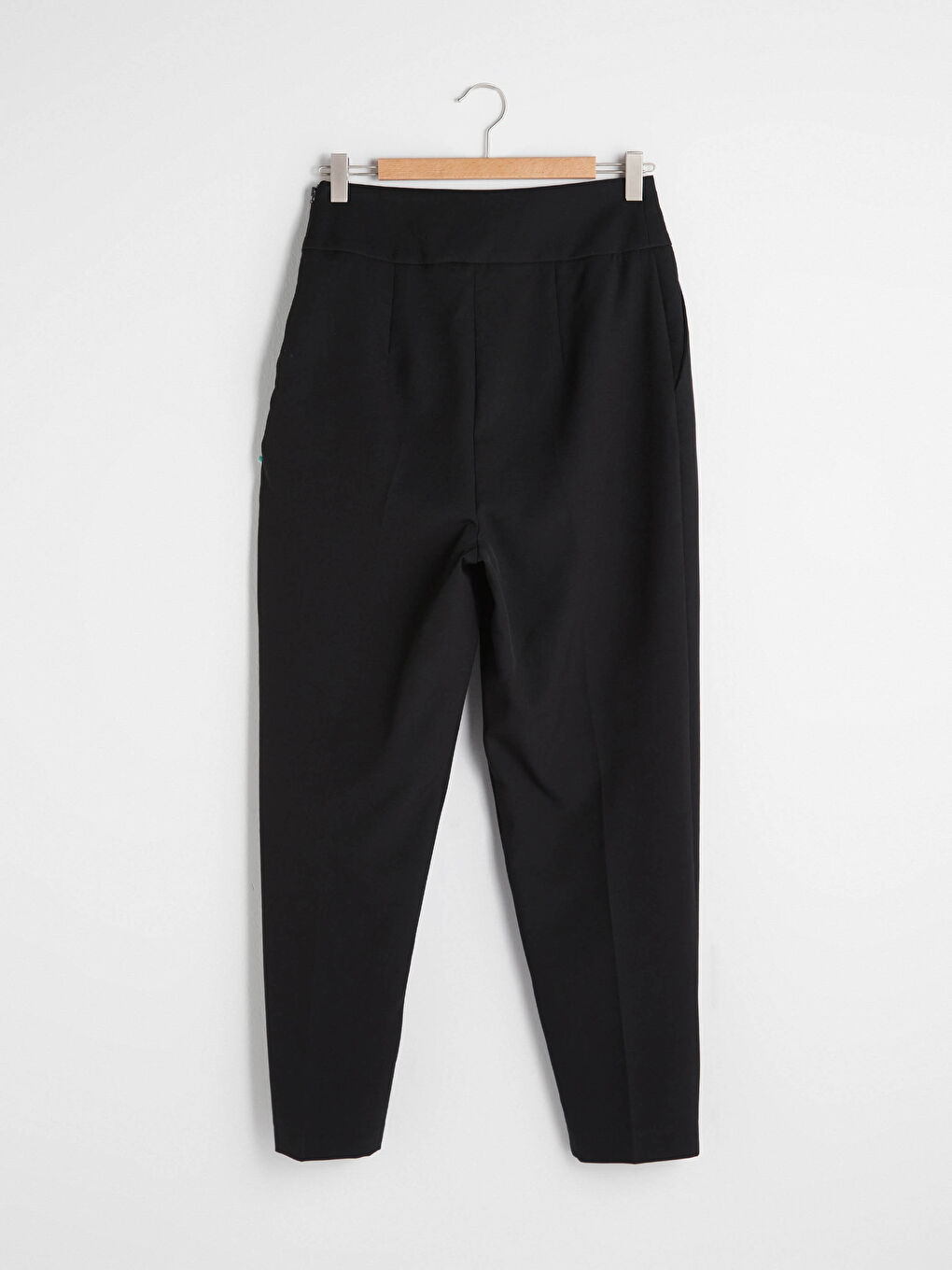 Siyah Beli Lastikli Fermuar Detaylı Kadın Pantolon-10