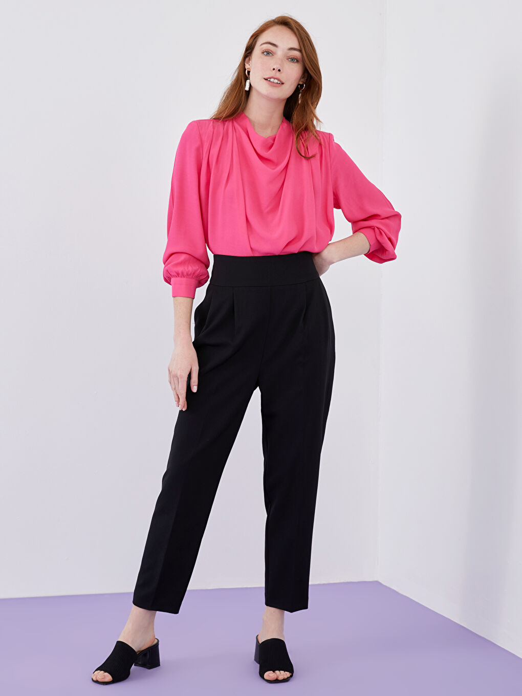 Siyah Beli Lastikli Fermuar Detaylı Kadın Pantolon-1