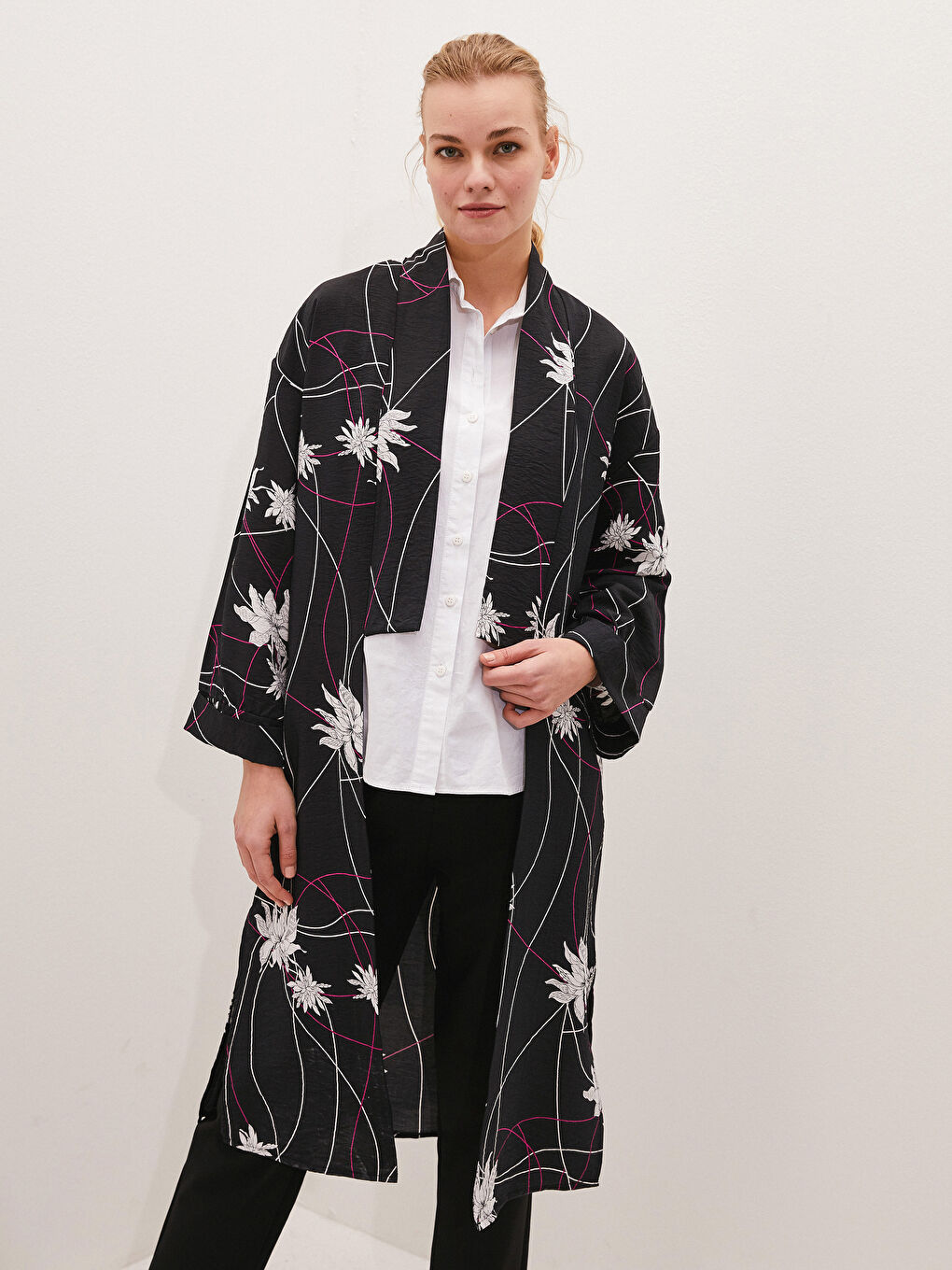 LCW Modest Siyah Desenli Oversize Kadın İnce Kimono - 1