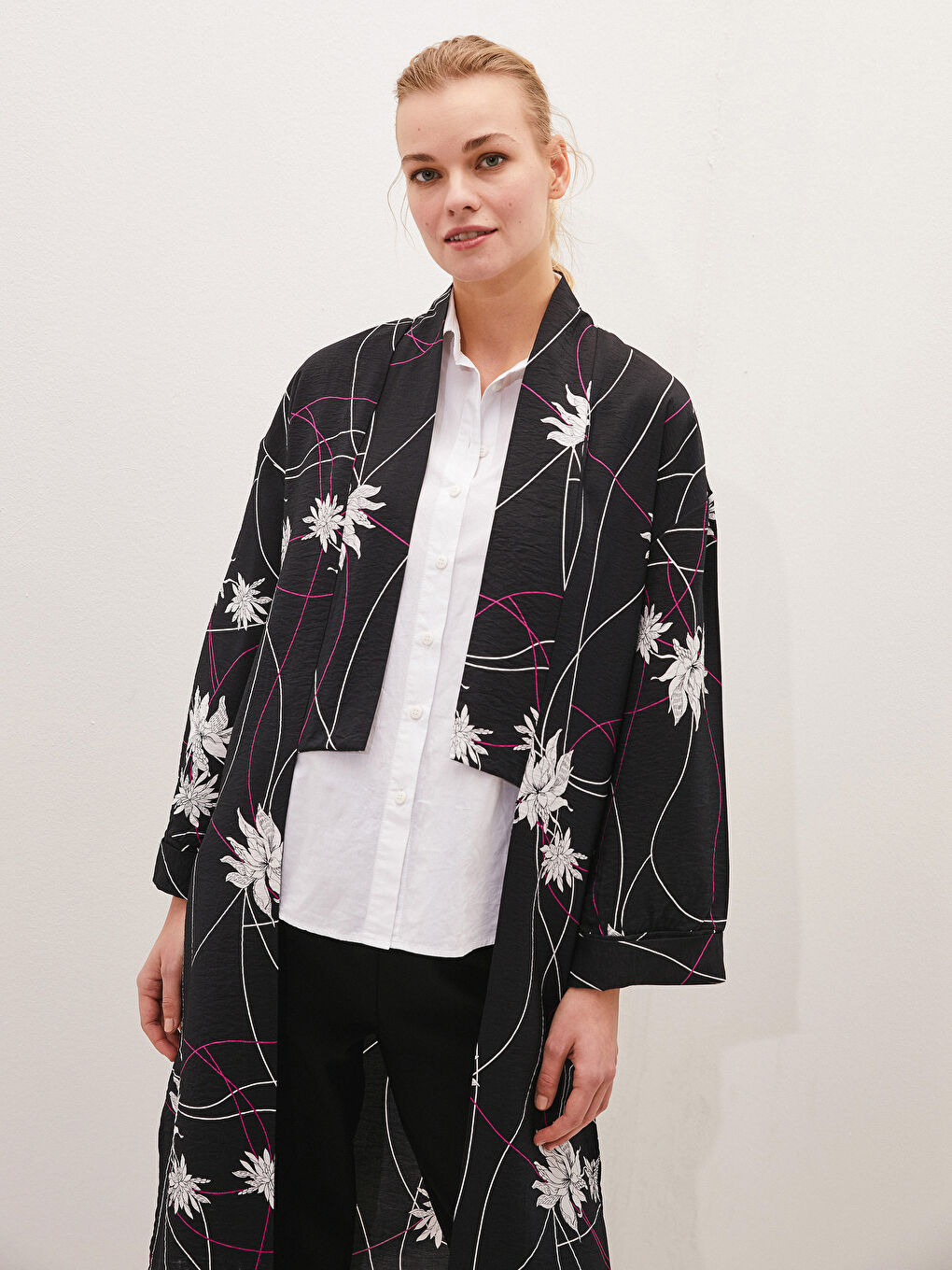 LCW Modest Siyah Desenli Oversize Kadın İnce Kimono - 2