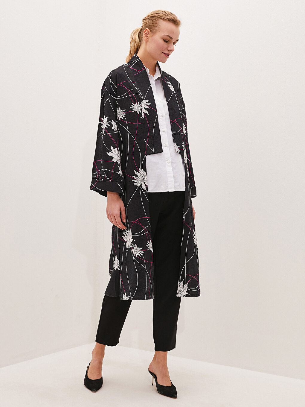 LCW Modest Siyah Desenli Oversize Kadın İnce Kimono - 4