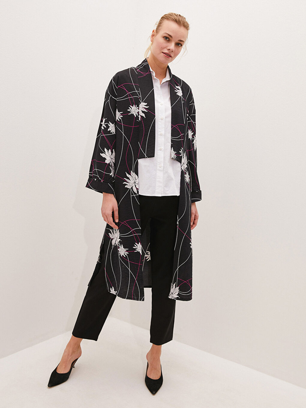 LCW Modest Siyah Desenli Oversize Kadın İnce Kimono