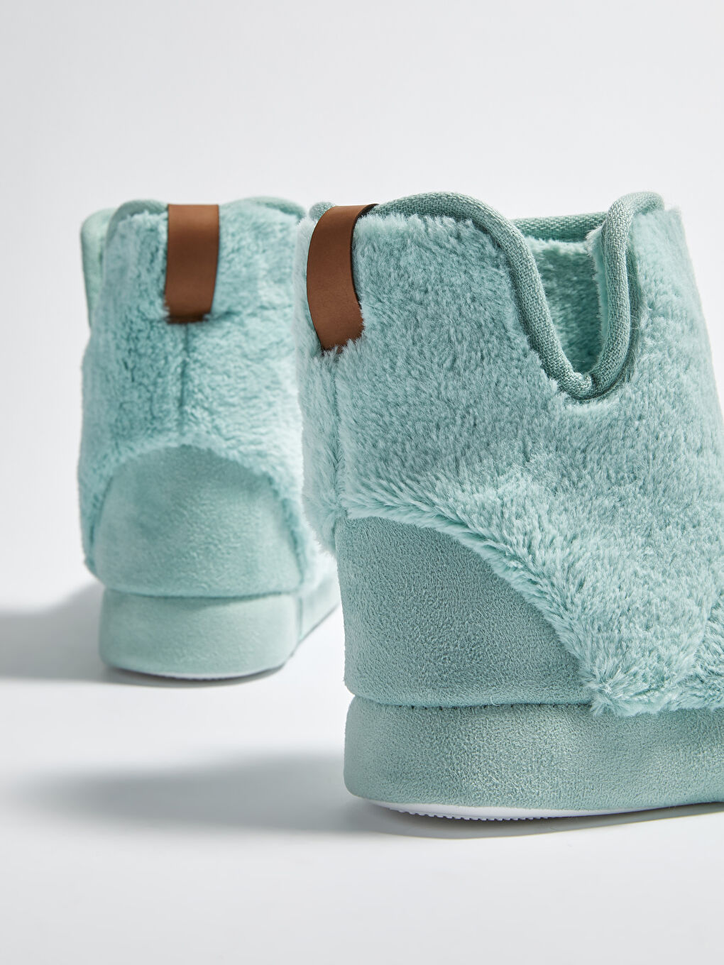 Yeşil Kadın Pelüş Ev Botu-4