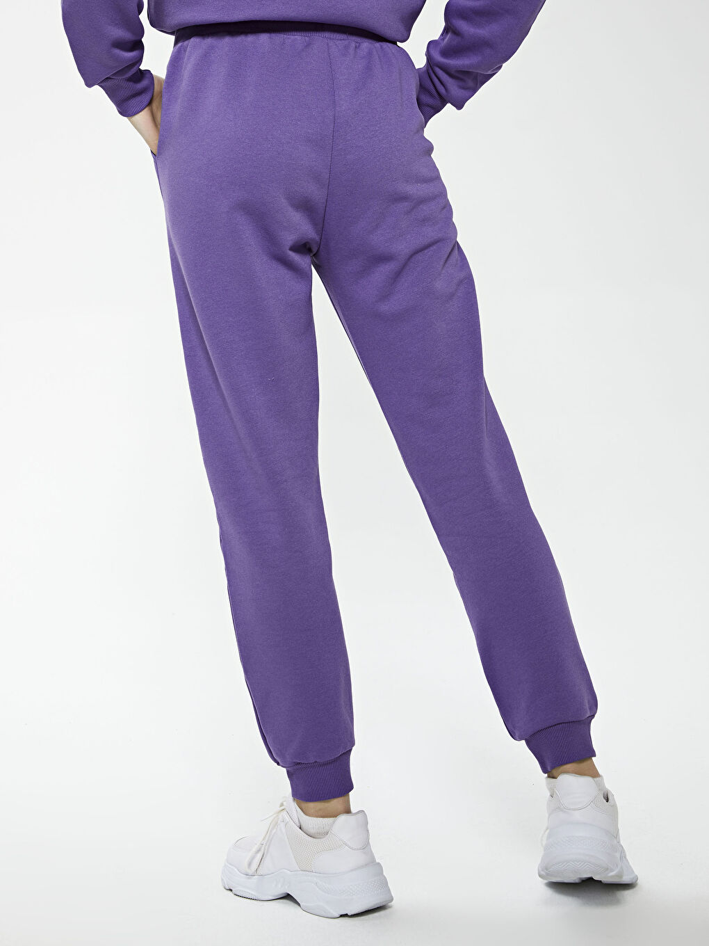 بنطلون رياضي تخين مطبوع بخصر مطاطي للسيدات-3