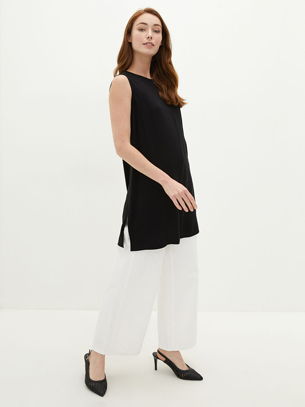 Tunică fără mâneci dreaptă cu guler rotund din material Belmando pentru Femei