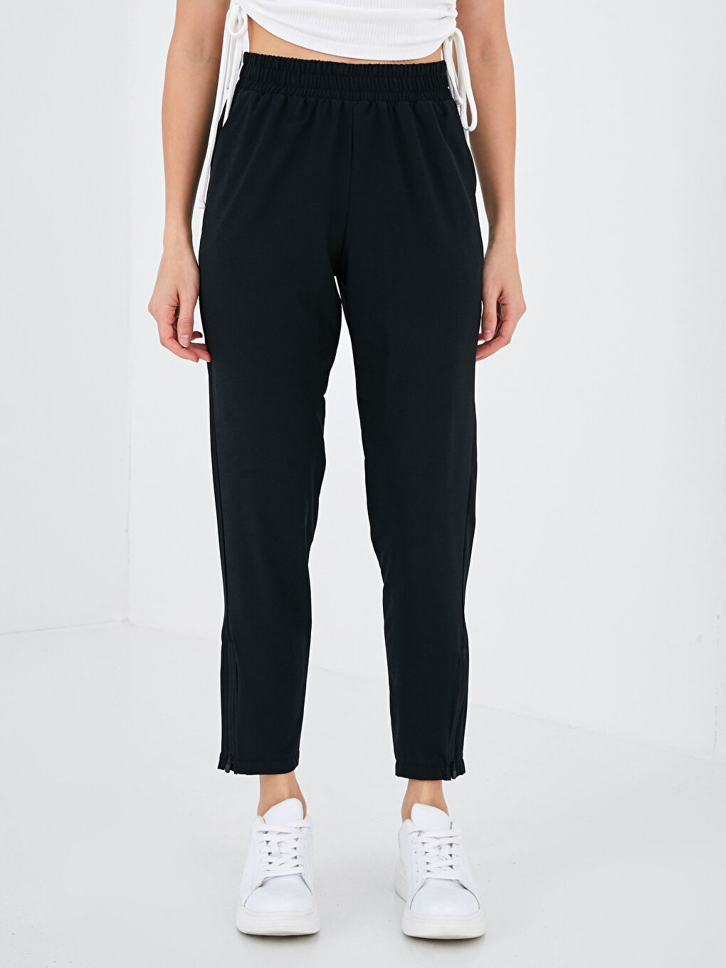 Elastic Waist Pocket Detailed Women's Sports Tracksuit Bottoms-2